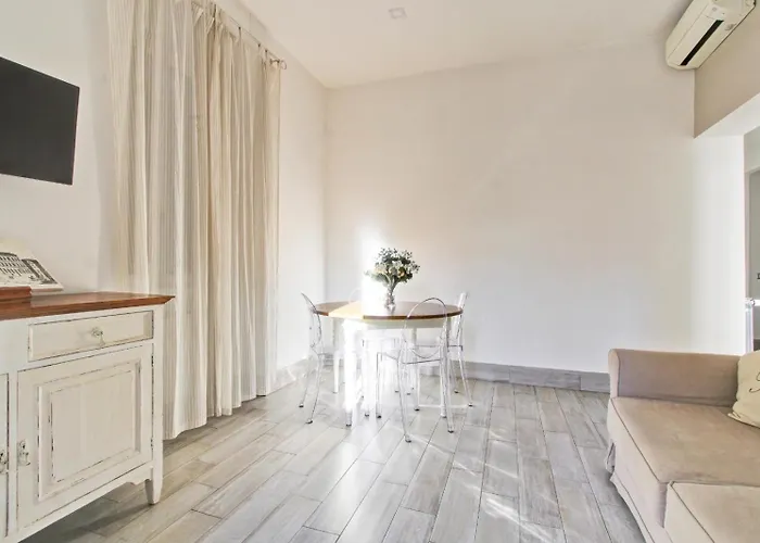 Si.ca.li. Al Vaticano Apartment *